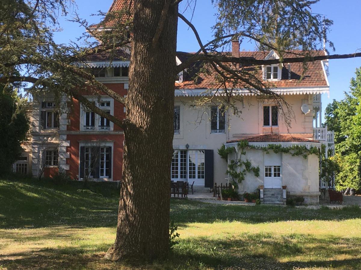 Saint-Séverin Manoir De L'Epine B&B 외부 사진